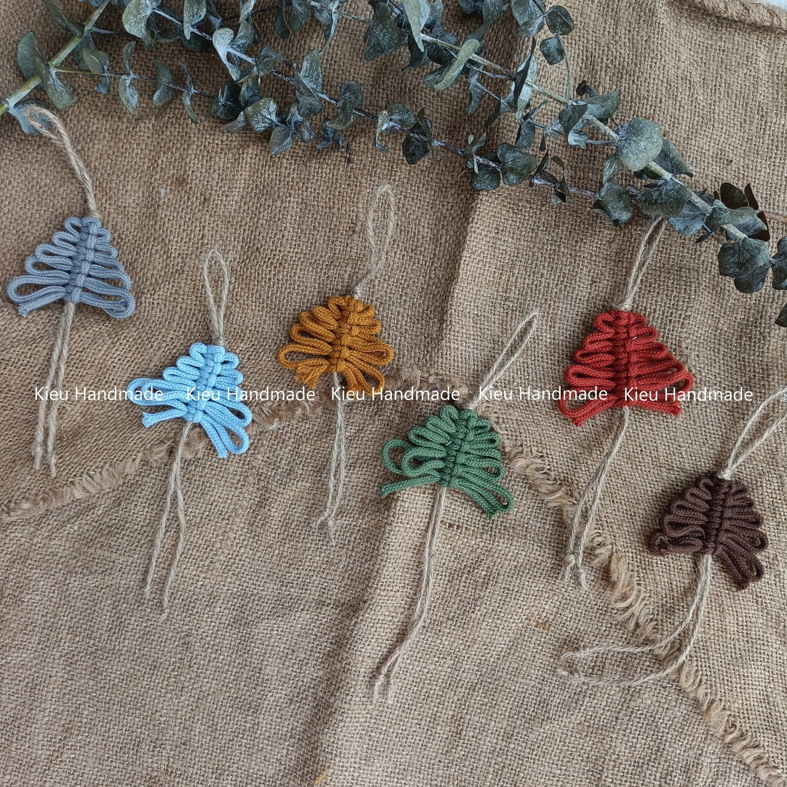 Cây thông macrame mini trang trí noel.Móc khoá macrame hình cây thông,quà tặng noel - Ảnh 2